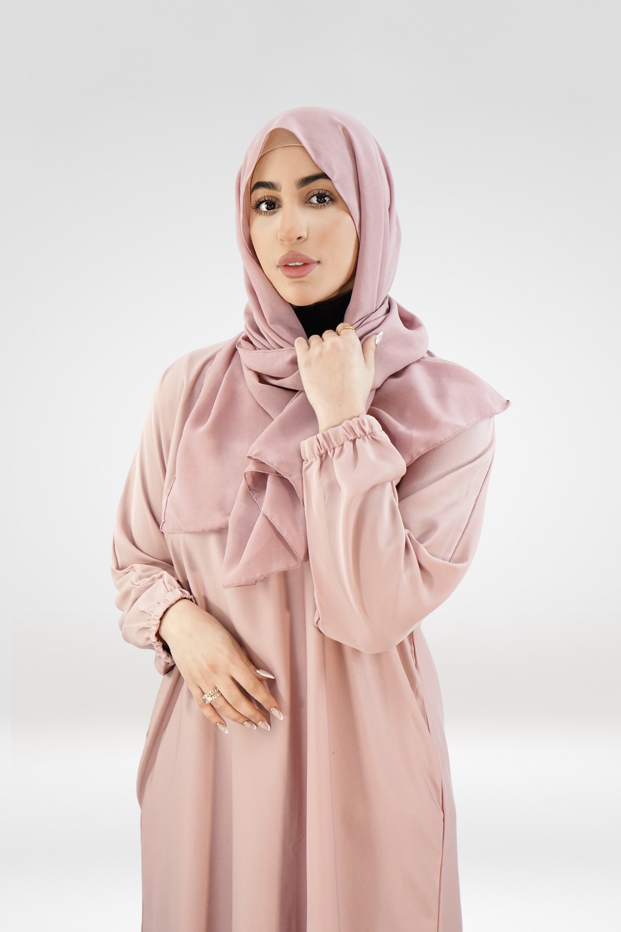 Plain One-Button Abaya with Elastic Cuffs Nida Fabric Pink