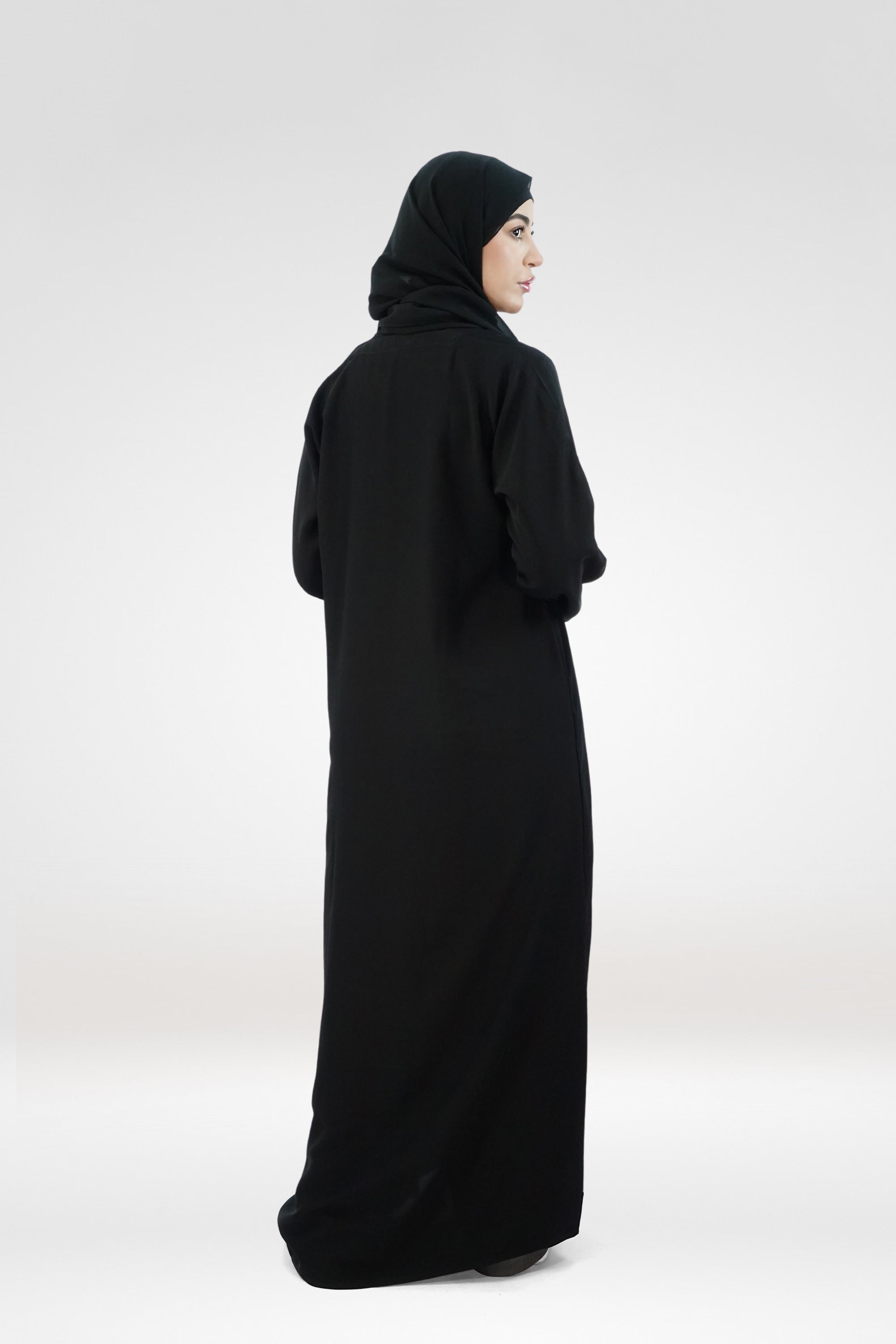 Classic Black Plain Abaya – Modest Everyday Wear