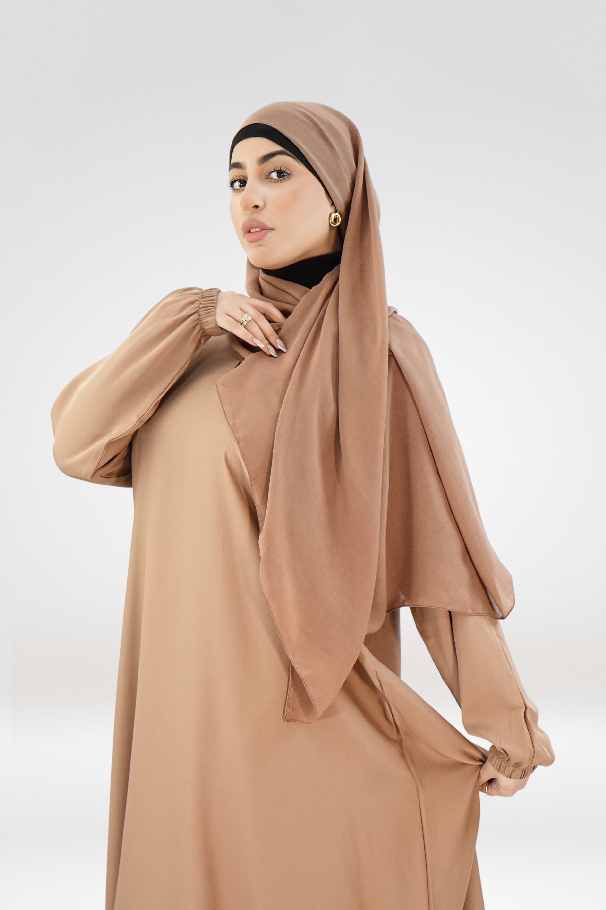 Plain One-Button Abaya with Elastic Cuffs – Light Brown (Nida Fabric)