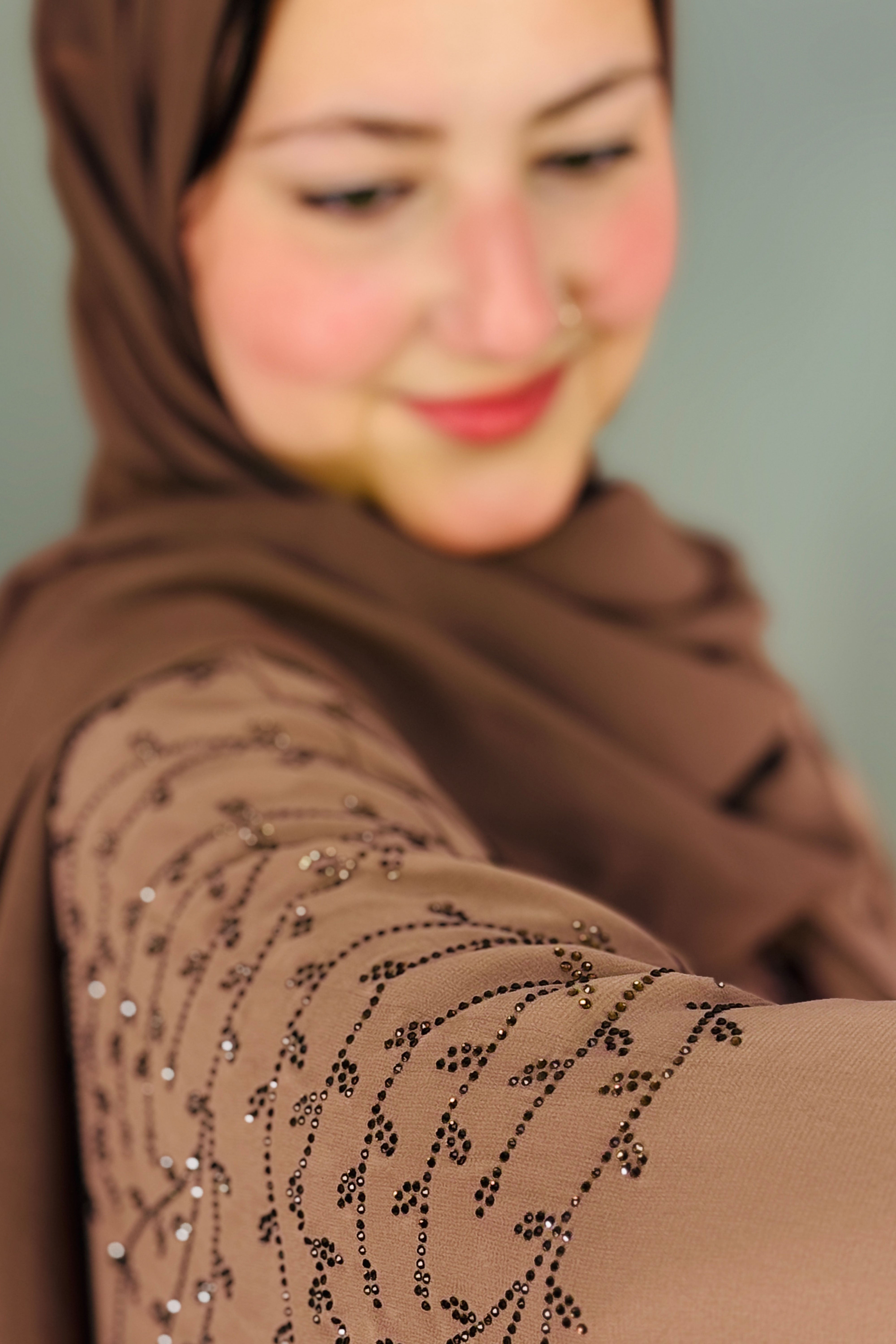 Chiffon Elegant Farasha Abaya with Scarf – Brown