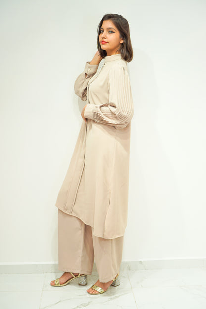 Sleeve Pleated Long Shirt and Pant Set with Diamond Brooch