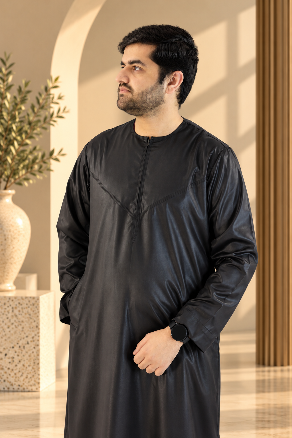 Shiny Black Emirati Thobe with Zip and Collarless Design