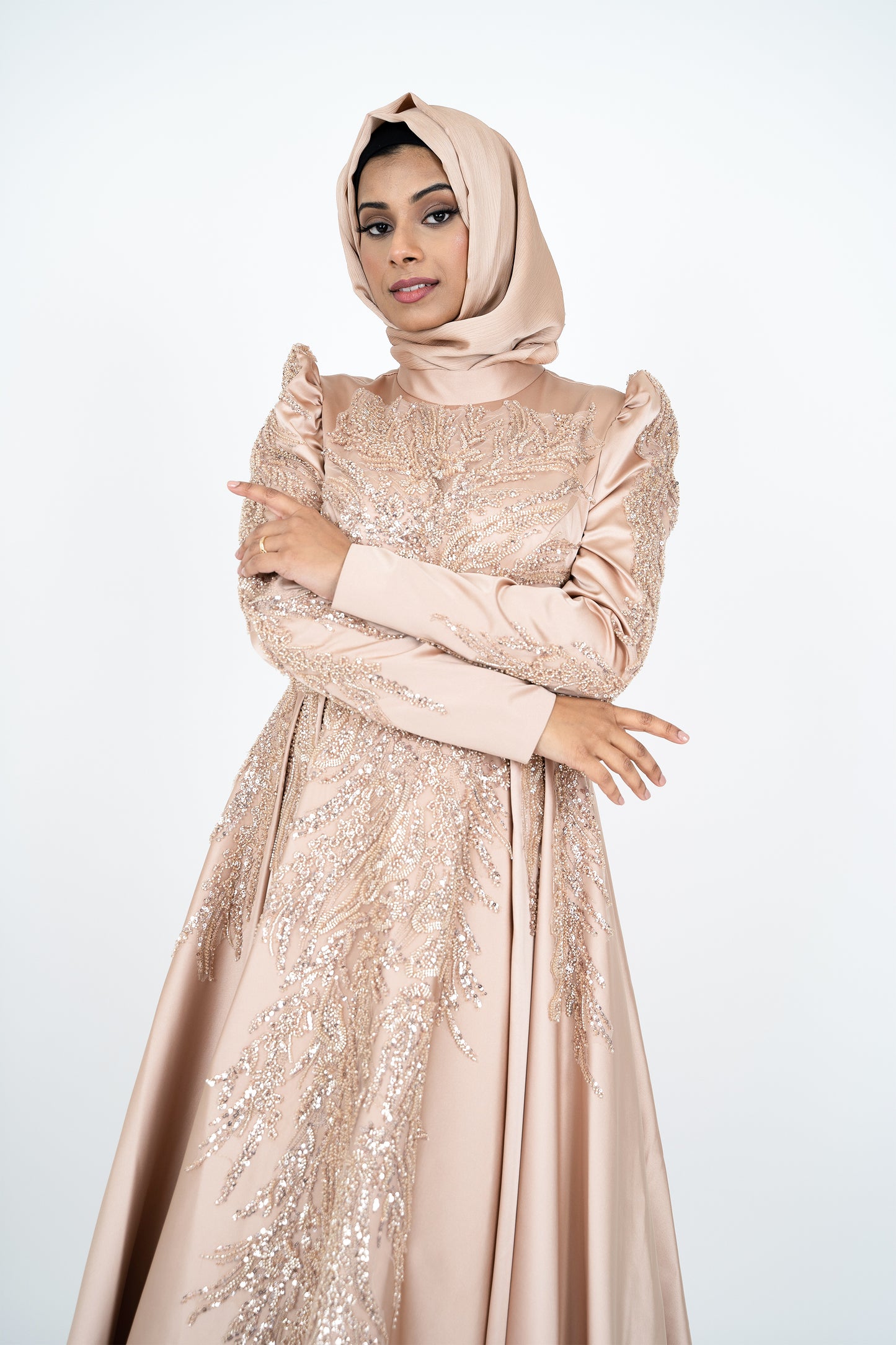 Luxorious Gold Islamic Evening Dresses High Neck Hijab Formal Party Gown Arabic Long Sleeve Islamic Kaftan