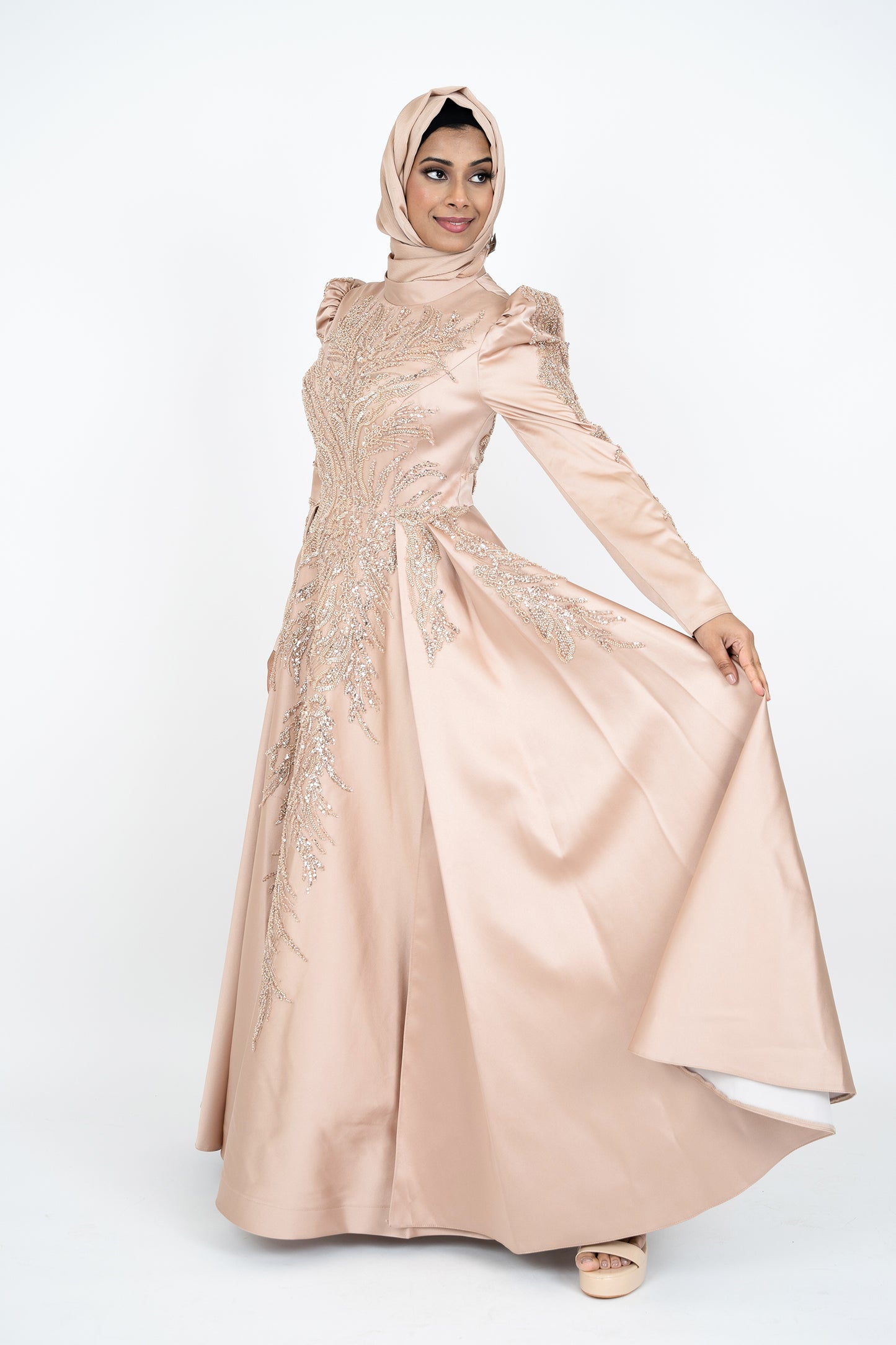 Luxorious Gold Islamic Evening Dresses High Neck Hijab Formal Party Gown Arabic Long Sleeve Islamic Kaftan