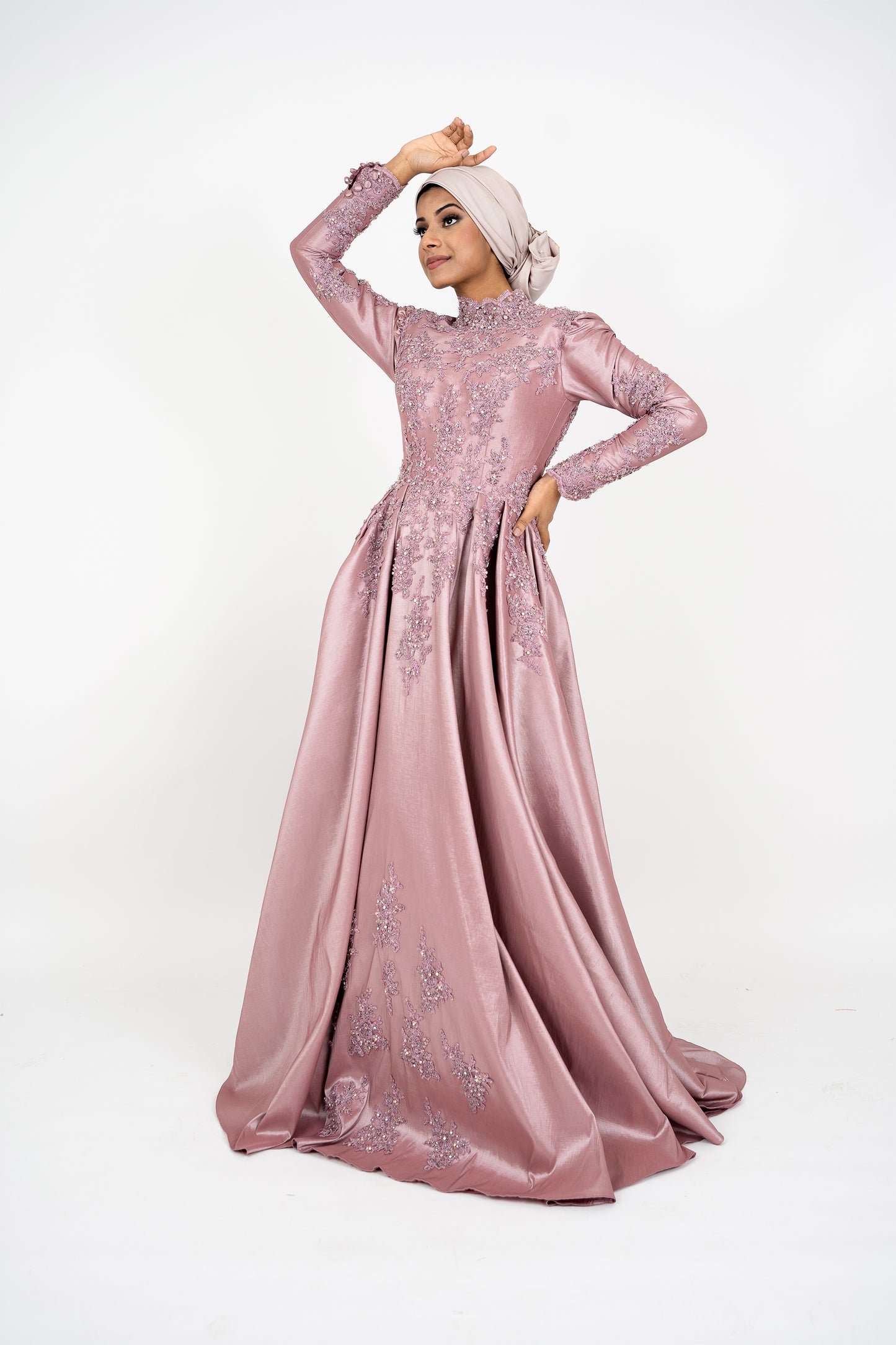 Dust Pink Islamic Muslim Arabian Wedding Dress with Long Sleeves Crew Neck