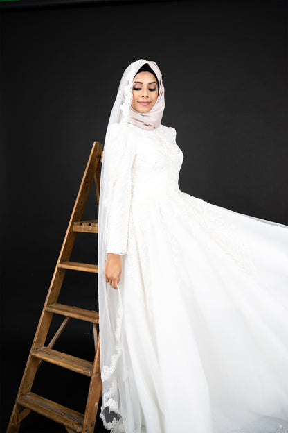 Modest Muslim Wedding Dress Applique Sequins Bead Long Sleeve Lace High Neck Bridal Gown