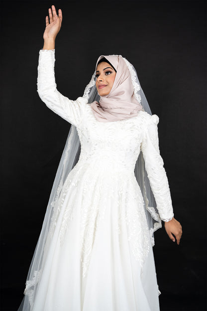 Modest Muslim Wedding Dress Applique Sequins Bead Long Sleeve Lace High Neck Bridal Gown